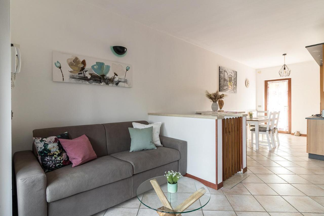 Casa Sulla Collina Lägenhet Puegnago Exteriör bild